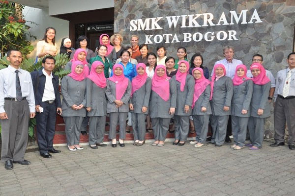 Delegasi Laos-Jerman kunjungi SMK Wikrama Bogor