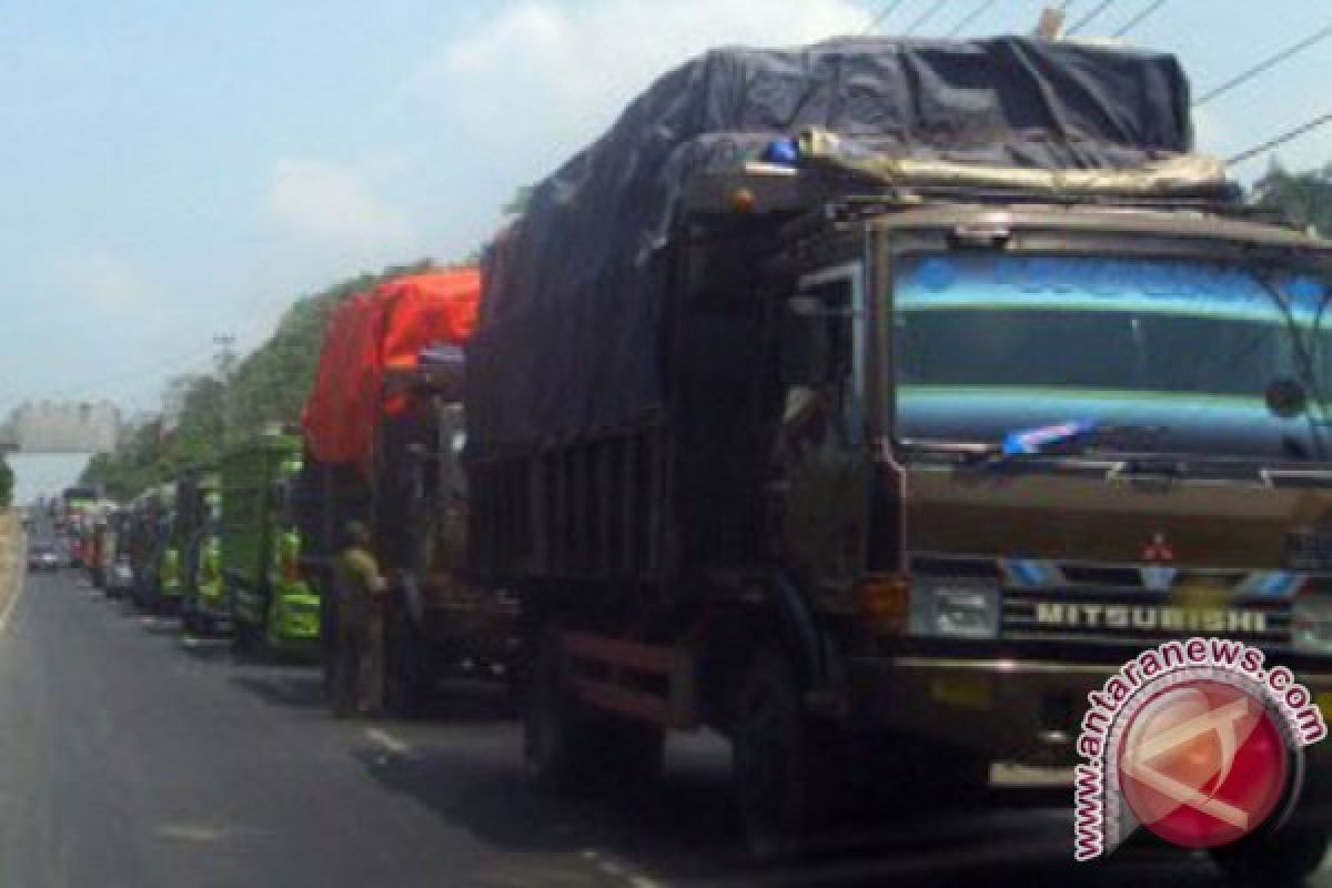 Truk dilarang beroperasi hingga h+7 lebaran