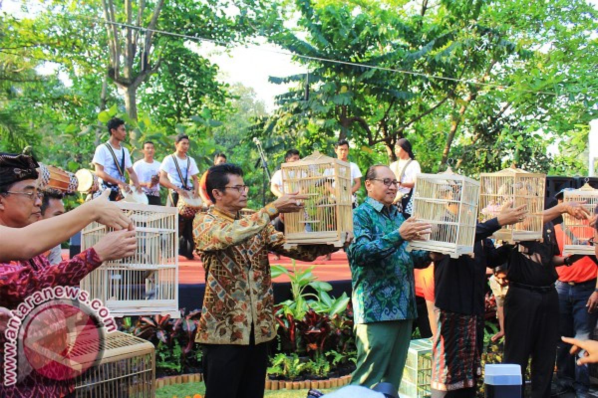 Bali Zoo Gelar 