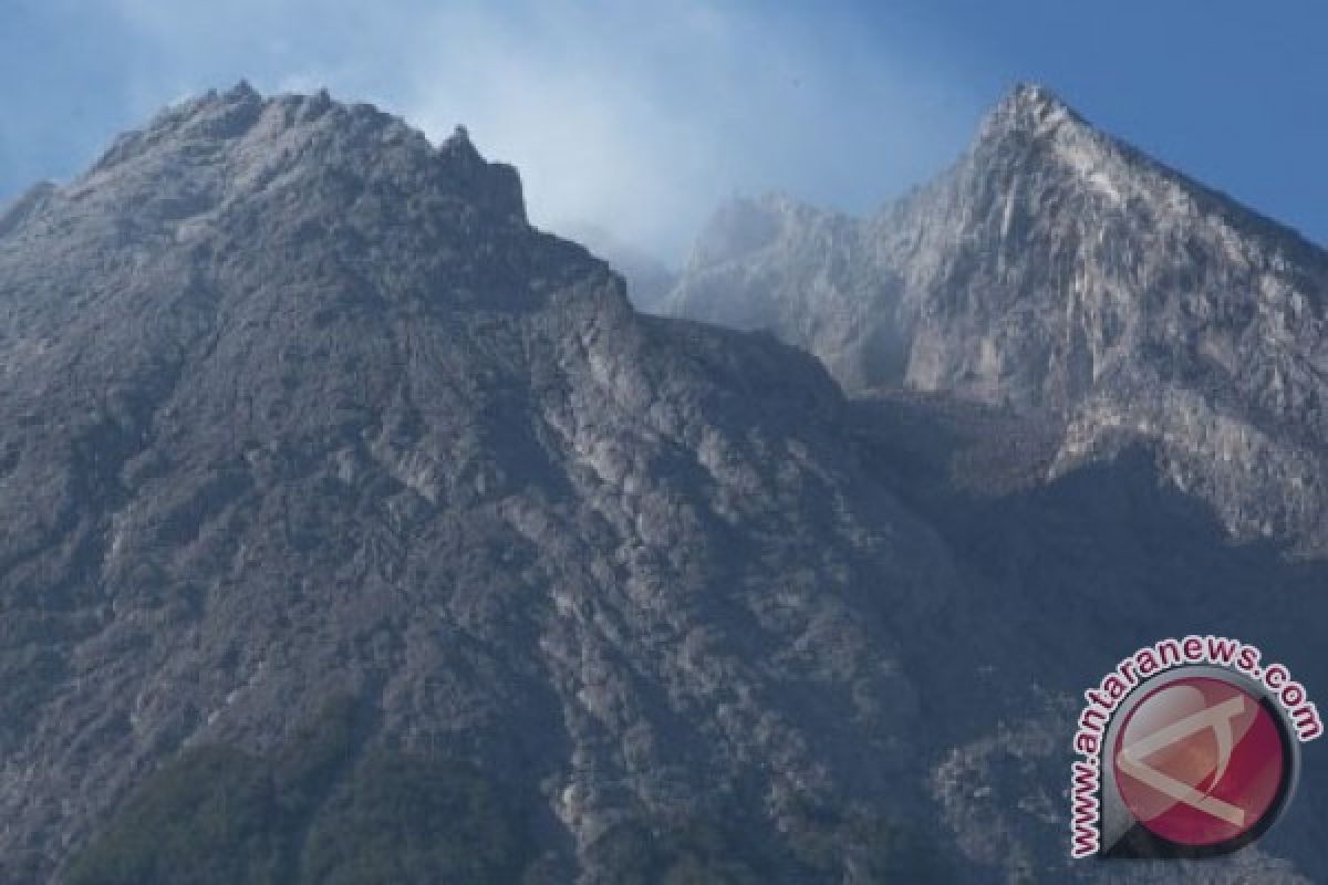 Merapi kembali keluarkan embusan gas