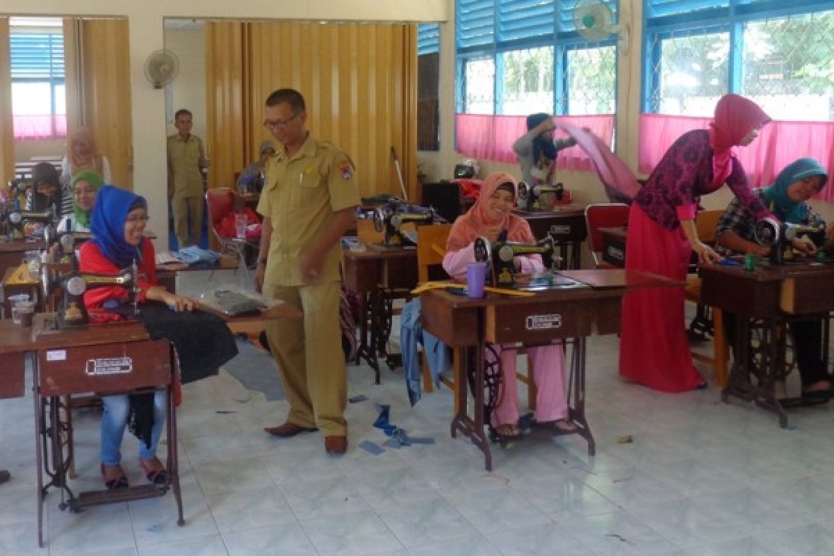 Pemkot Bukittinggi siapkan lima program pelatihan kerja untuk menumbuhkan minat berwirausaha