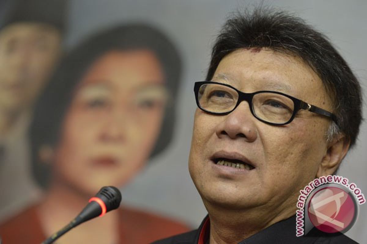 PDIP to name presidential nominees in April 2014