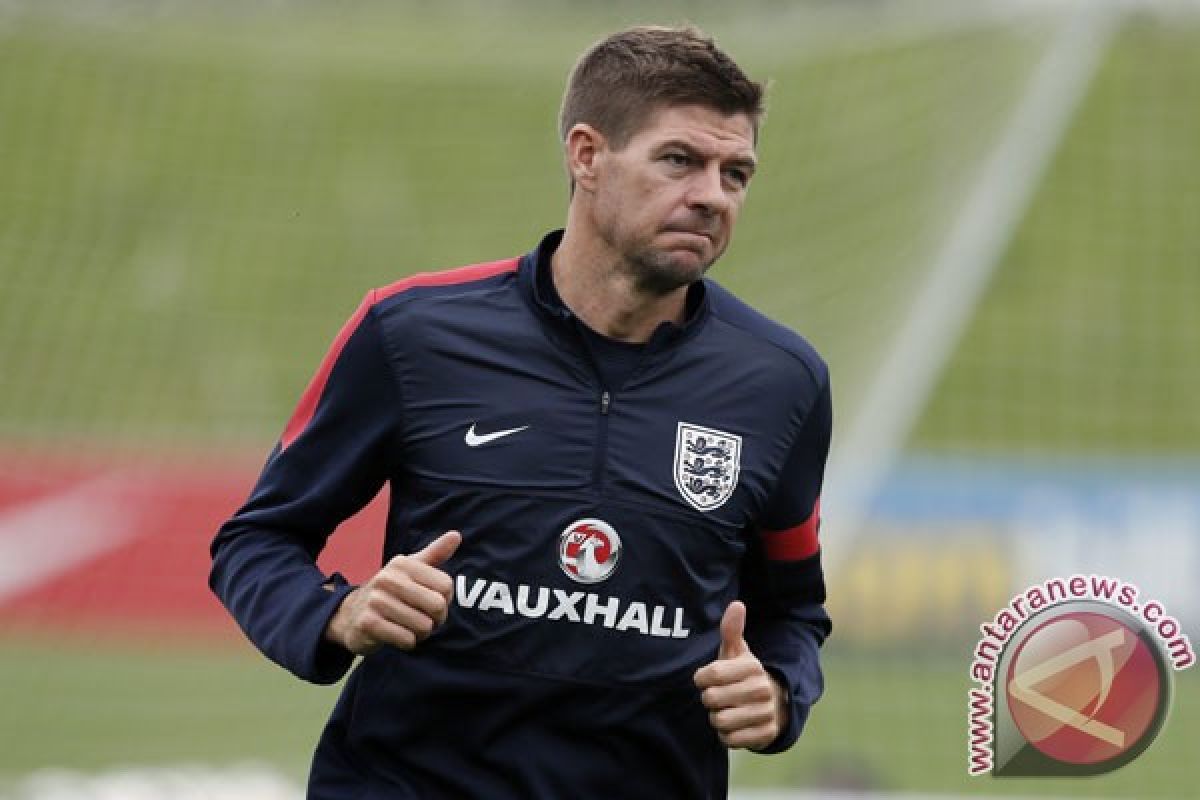 Gerrard sebut uang rusak pemain muda