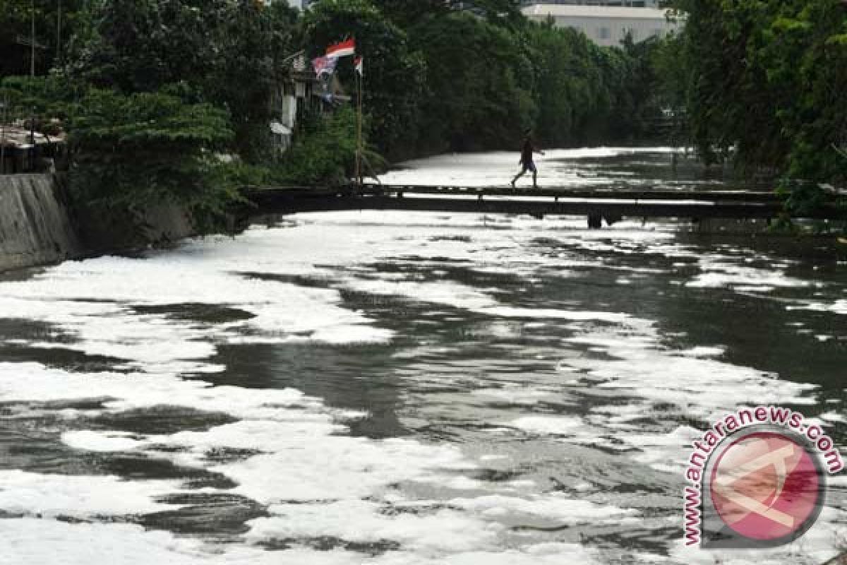 Menteri LH kunjungi kawasan pembuangan limbah Rancaekek