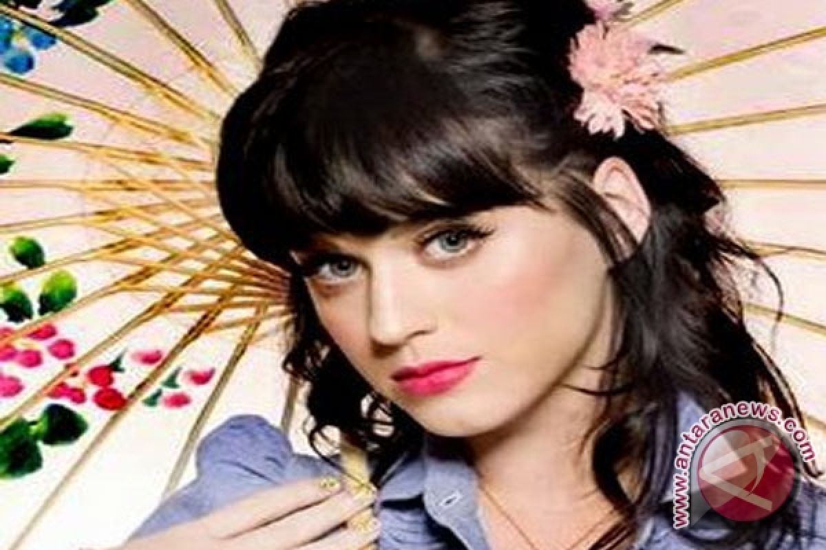  Lagu Katy Perry Paling Populer Di Inggris