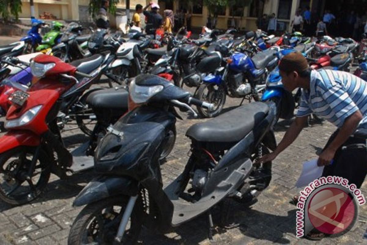 Polda Metro ungkap pemalsu suku cadang motor