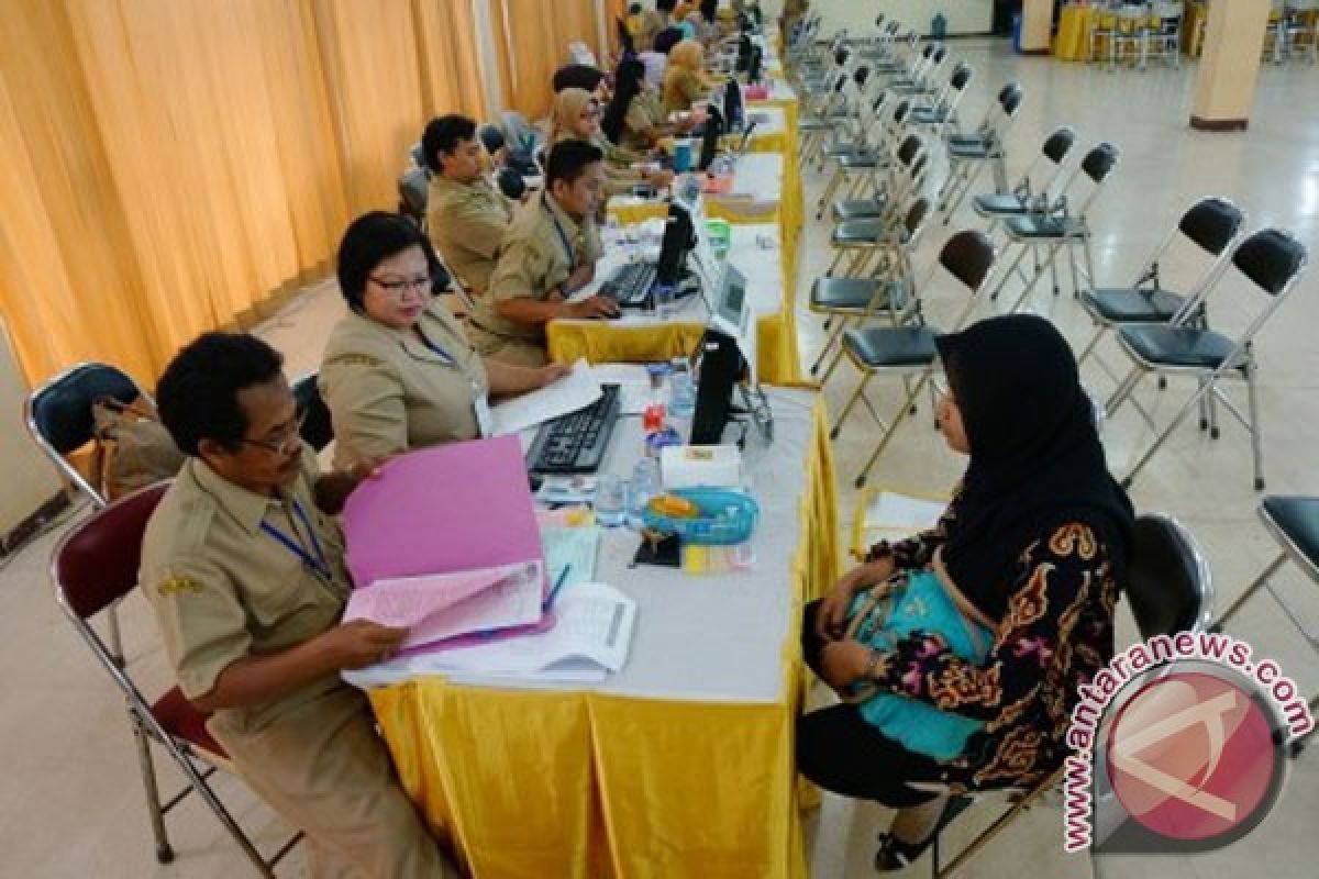 Pemkab Parigi Moutong berharap honorer diangkat PNS