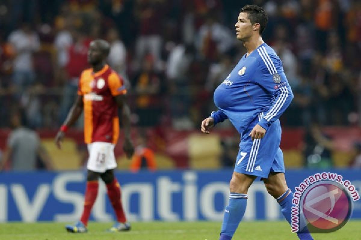 Tiga gol Ronaldo bantu Madrid hancurkan Galatasaray 6-1