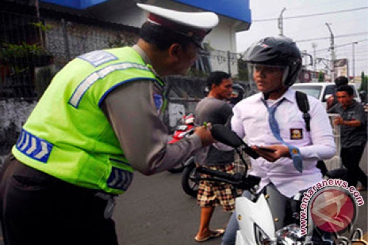 Polisi Amankan Pelajar Bersepedamotor