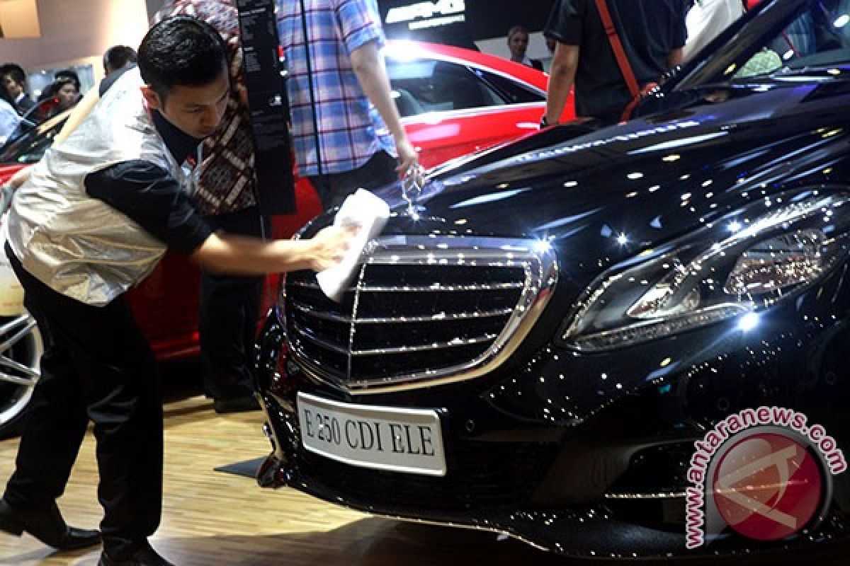 Harga Mercedes-Benz E-Class terbaru mulai Rp899 juta 