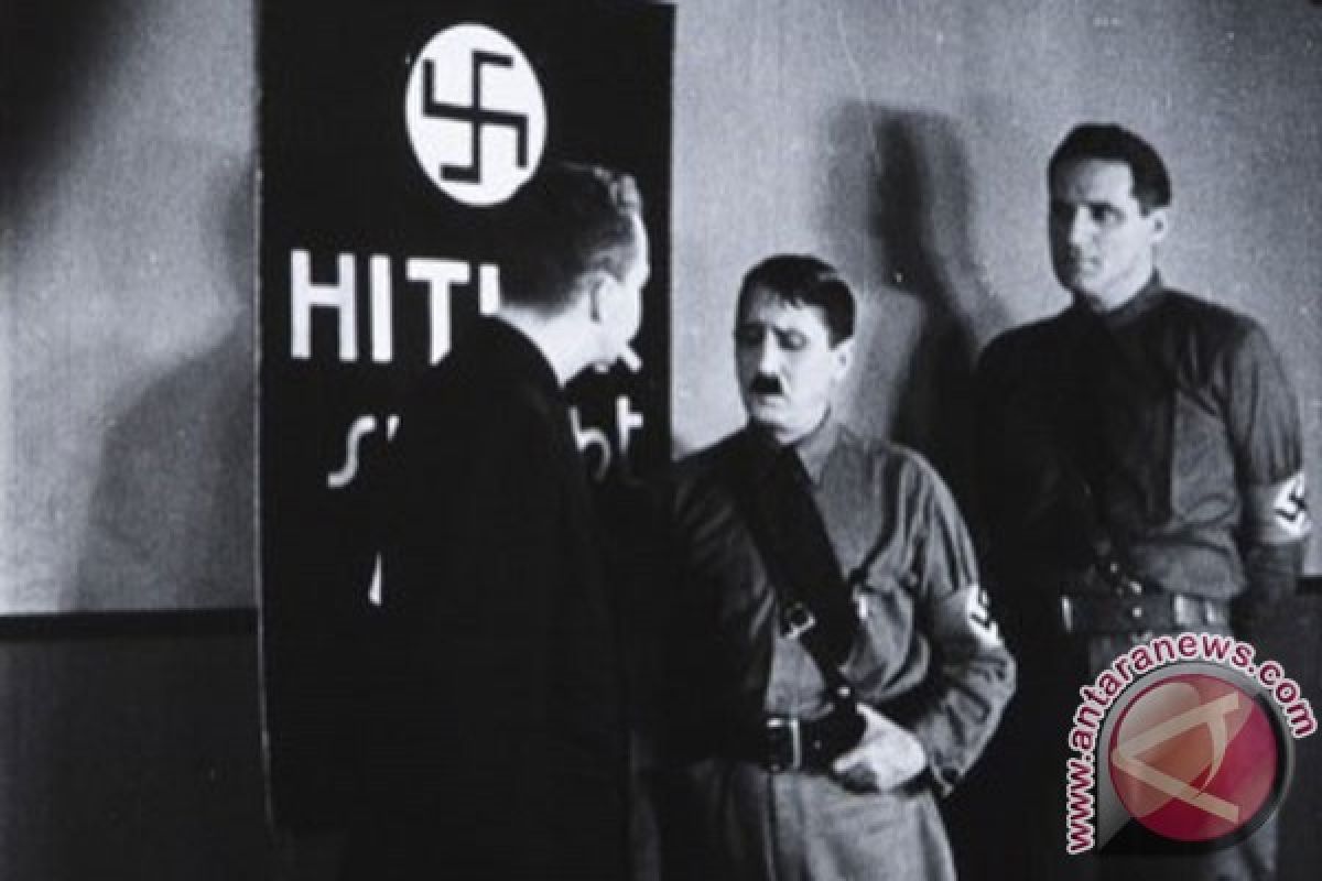 Bruno Ganz pemeran Hitler dalam "Downfall" tutup usia