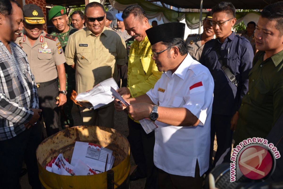 KPU  Gorontalo Utara Musnahkan Surat Suara Rusak