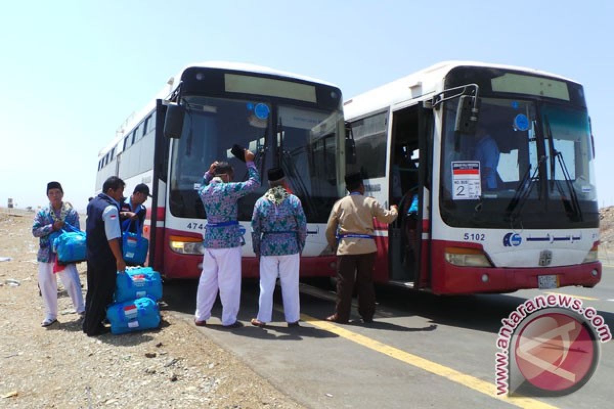 Bus jamaah haji sempat mogok dua jam