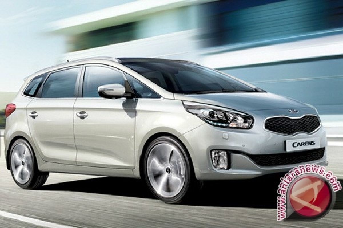 KIA Carens Dinobatkan Sebagai Mobil Terbaik Tahun Ini