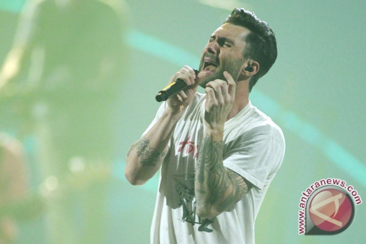 Adam Levine dikarunai seorang putri