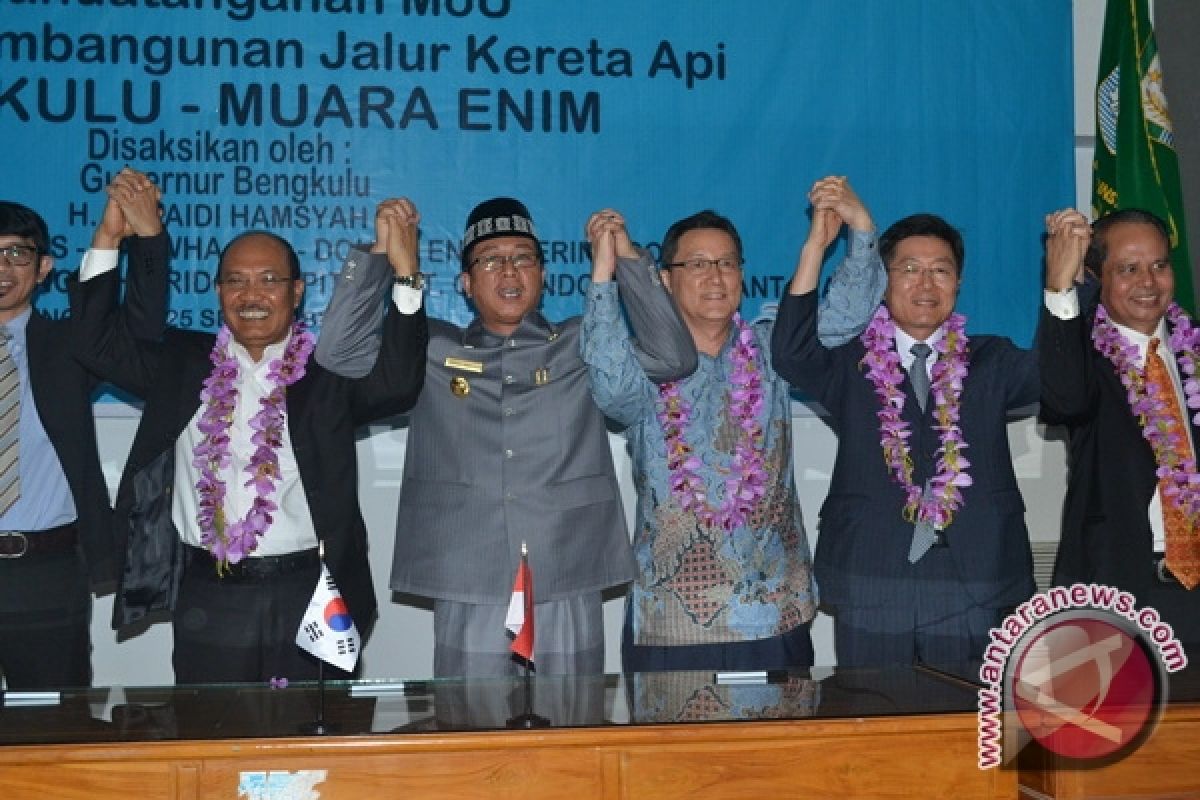 Enam perusahaan tandatangani MOU rel KA Bengkulu-Sumsel