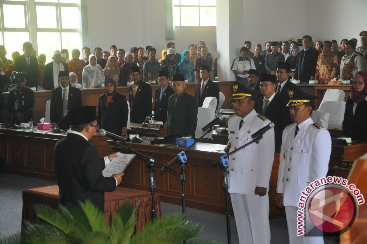 Gubernur Bangka Belitung Lantik Bupati Bangka