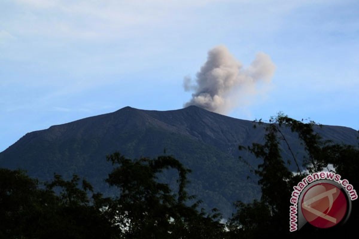 Gunung Marapi dua kali meletus hari ini