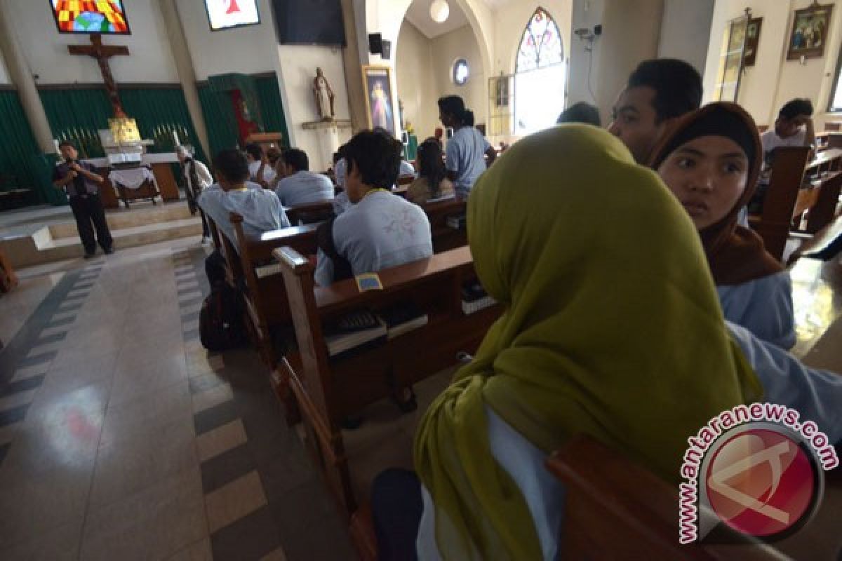 Dialog tokoh lintas agama catatkan rekor MURI