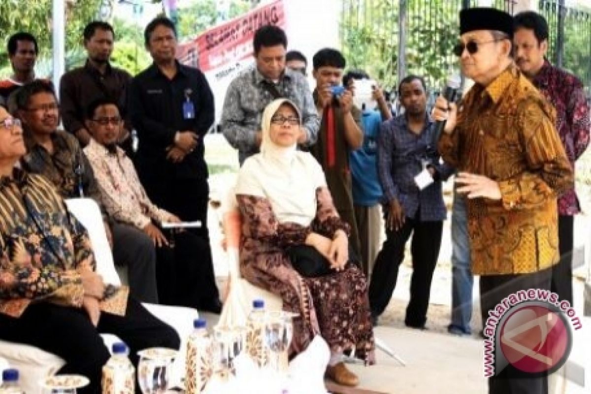 BJ Habibie Bangun Rumah Sakit di Batam