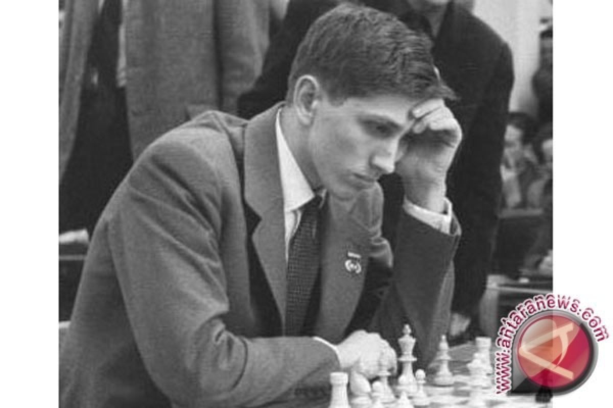  Kisah Ikon Catur Bobby Fischer Akan Difilmkan