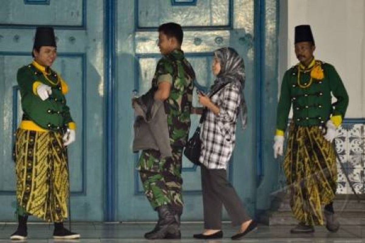 Pendobrak Pintu Keraton jadi Tersangka