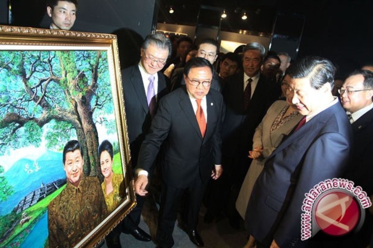 Dipo Alam Lukis Presiden China Xi Jinping Berbatik