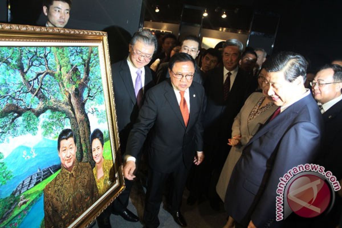 Dipo Alam lukis Presiden China Xi Jinping berbatik