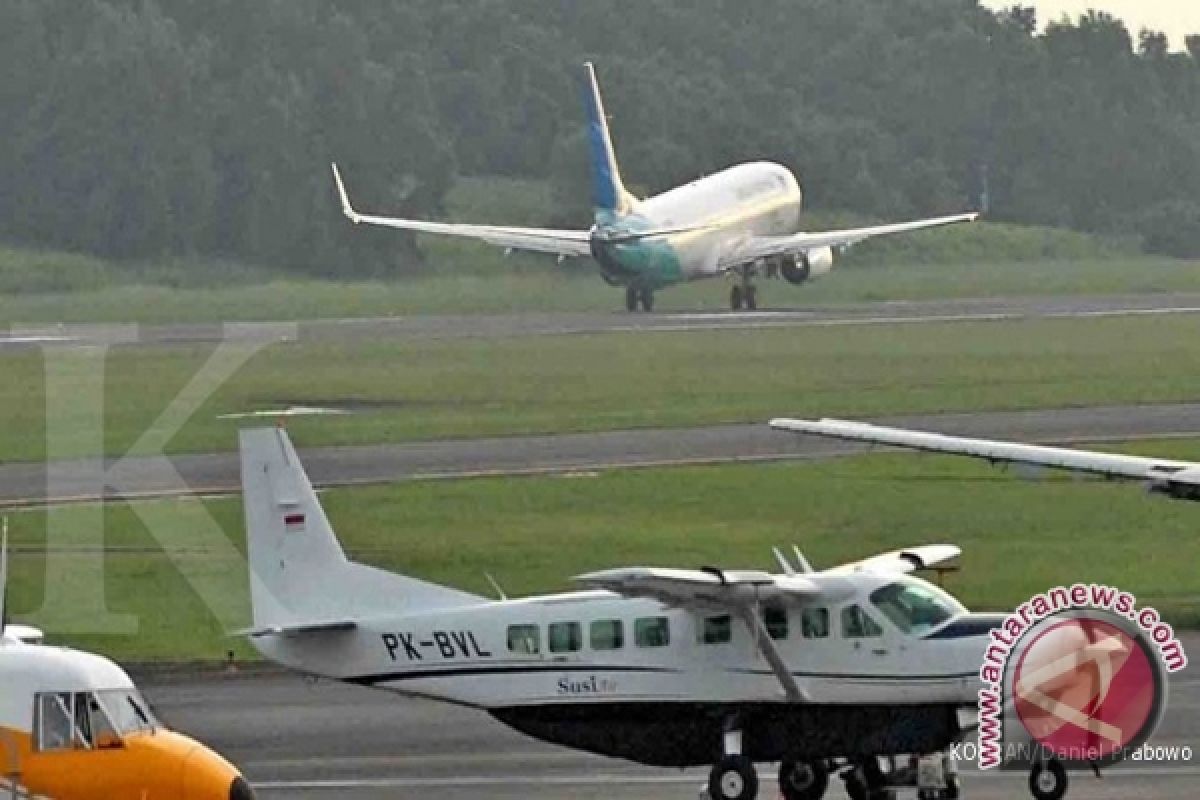 Flights from Syamsudin Noor  Normal After Smog