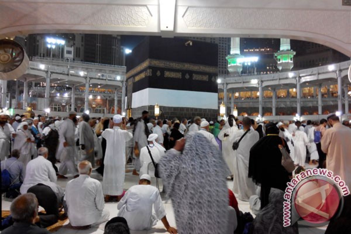 Jemaah haji Indonesia padati pasar hewan Makkah