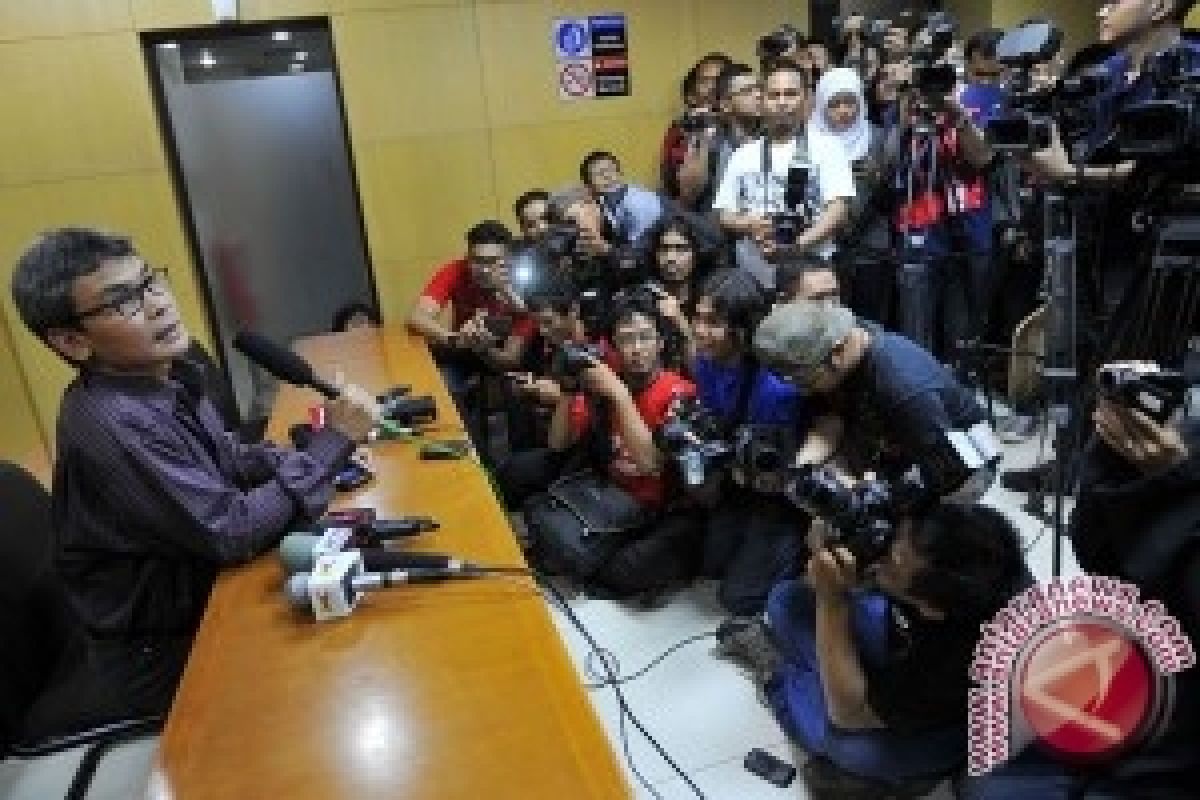 Panja Perppu Komisi III DPR Pertanyakan Pendidikan Johan Budi