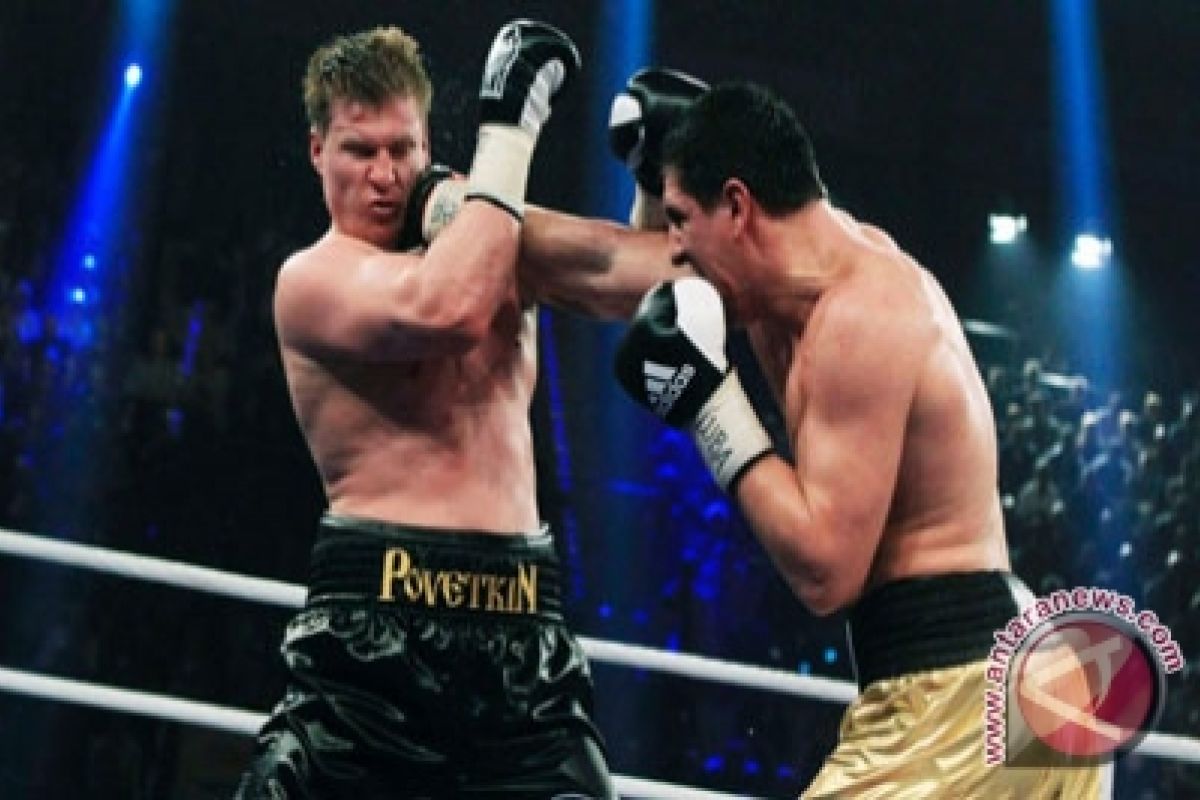 Klitschko Pertahankan Gelar Dengan Menang Angka