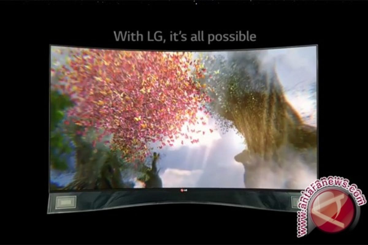  LG Produksi Smartphone Layar Lengkung Bulan Depan