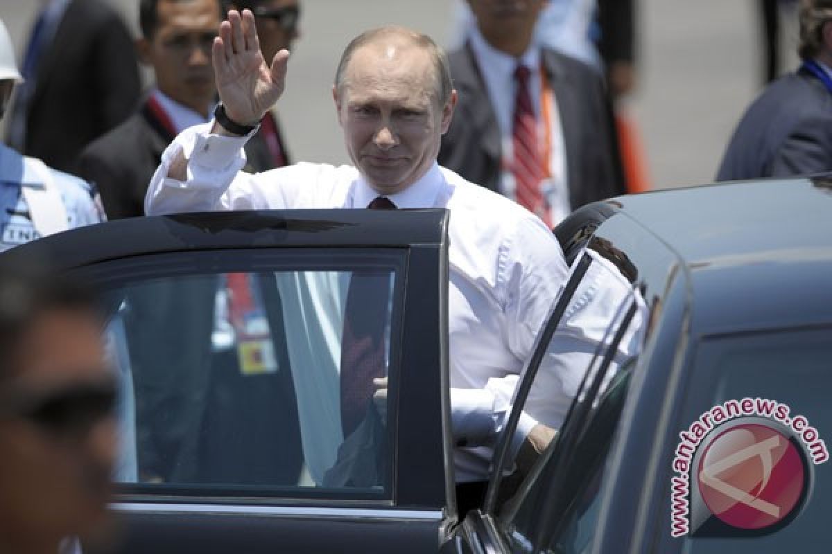Hari ini Vladimir Putin ulang tahun di KTT APEC 2013  