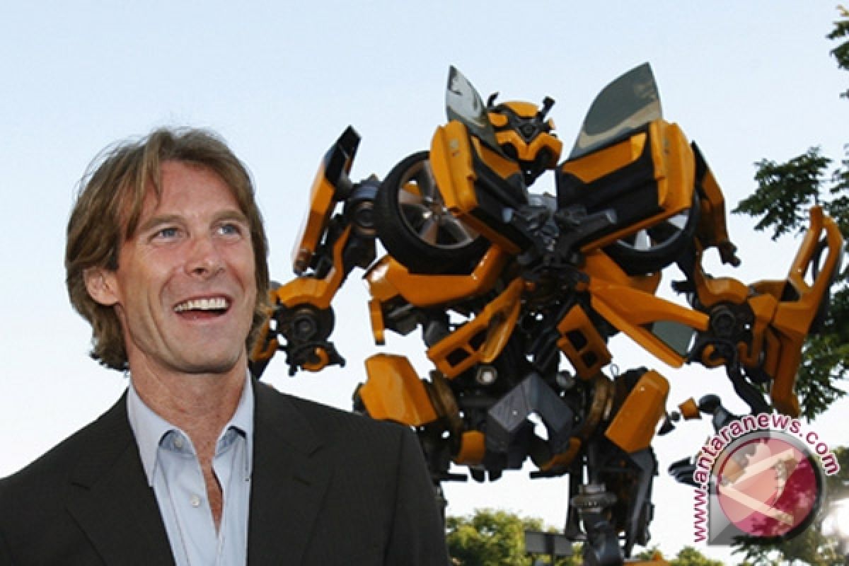 Michael Bay diserang di lokasi syuting 'Transformers 4'