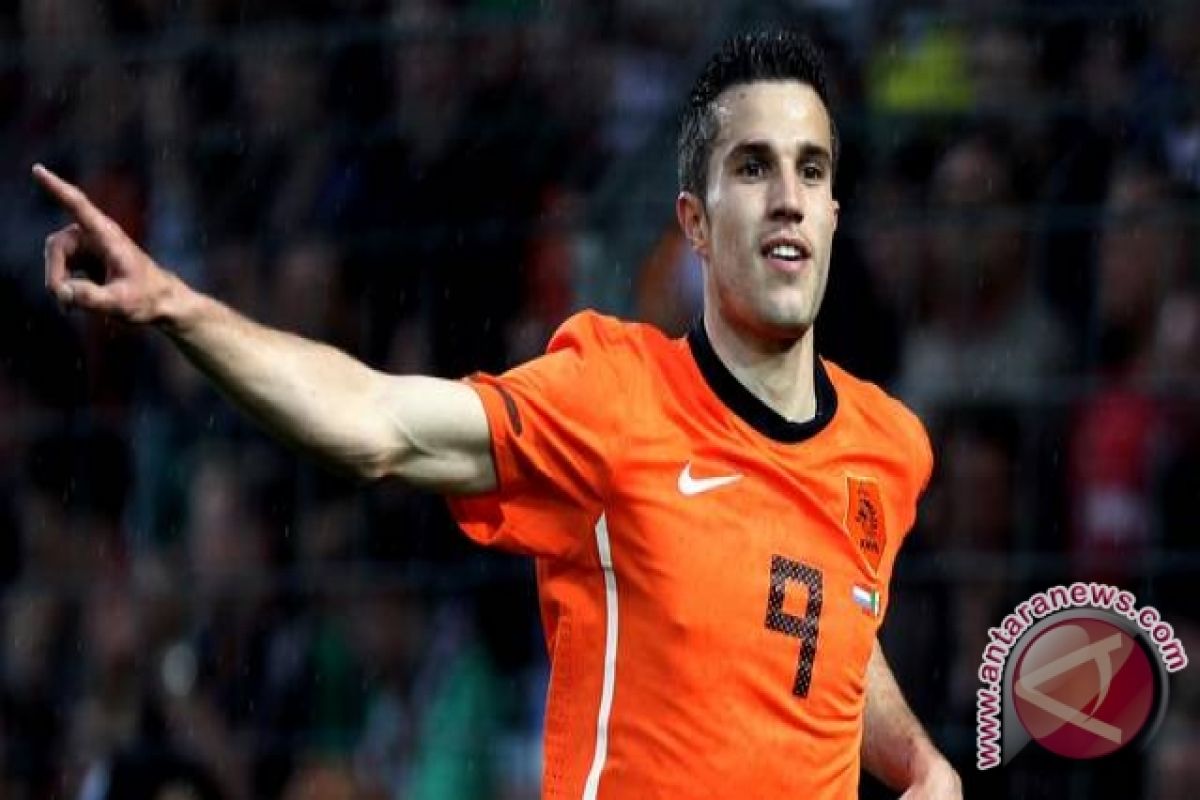 Van Persie pecahkan rekor gol Belanda