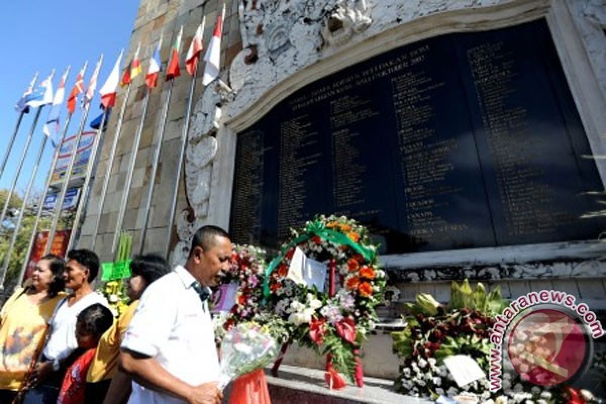 11 tahun bom Bali I diperingati keluarga korban