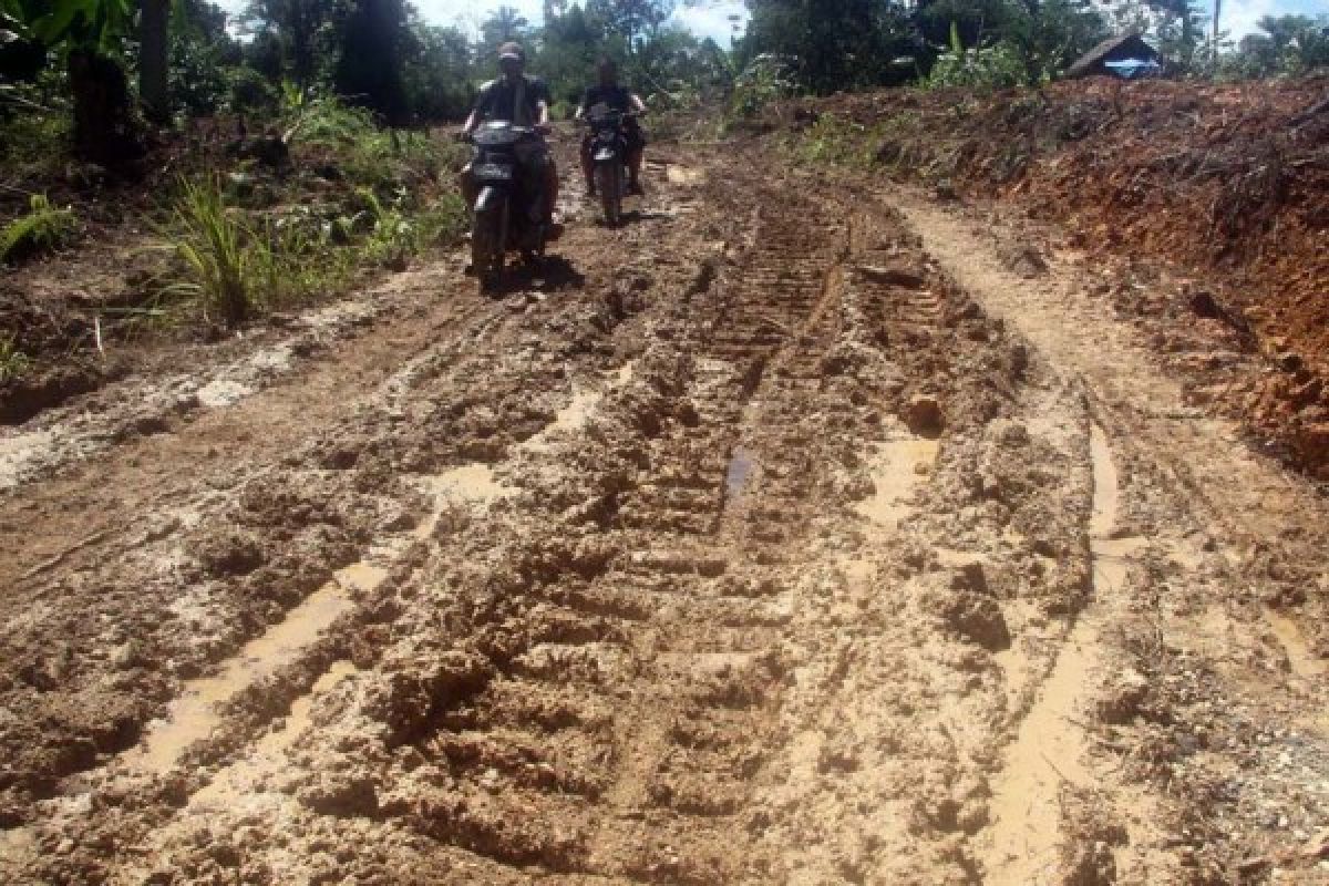 Pembangunan trans Mentawai berlanjut tahun 2018