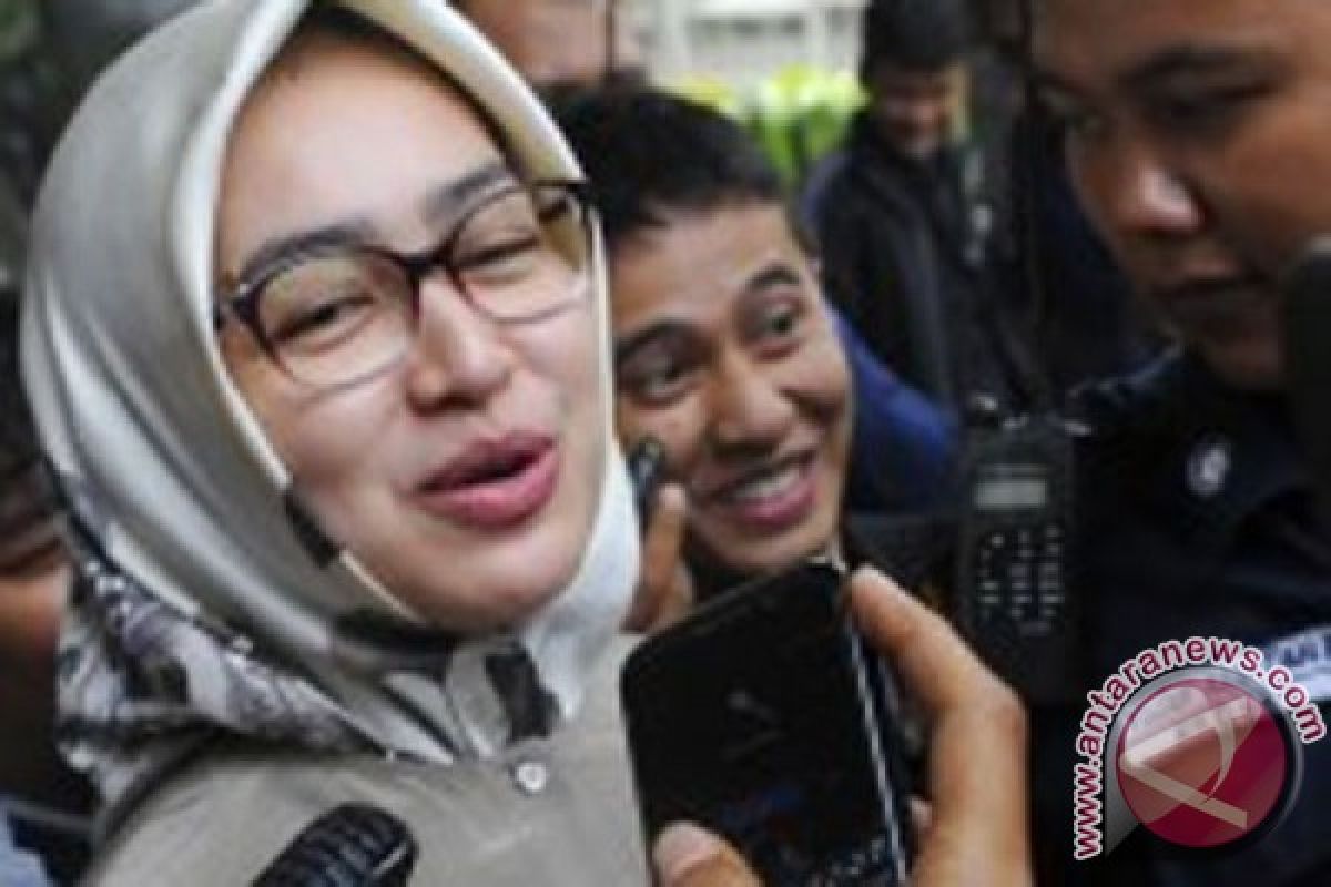 Tubagus Chaeri Wardana dijenguk Airin di KPK