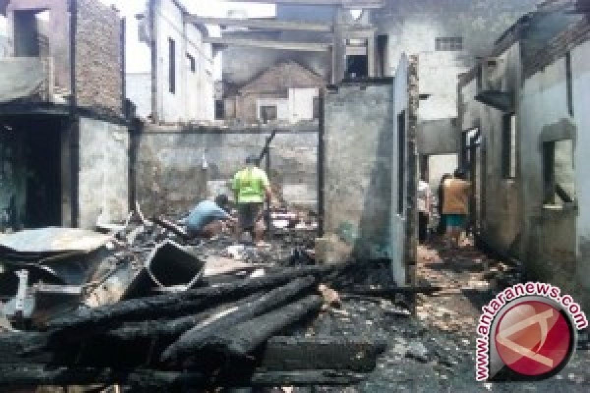 Korban kebakaran Taman Sari enggan tempati tenda pengungsian