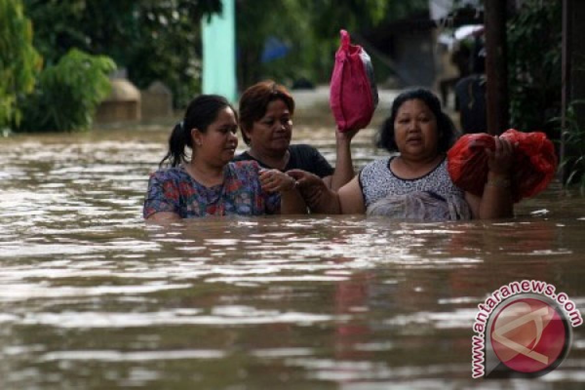 Pemkot Medan santuni warga korban banjir