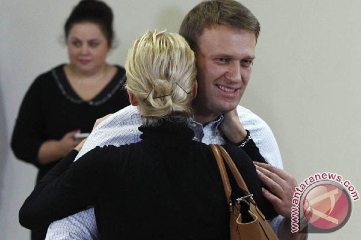 Merkel kunjungi Navalny di rumah sakit