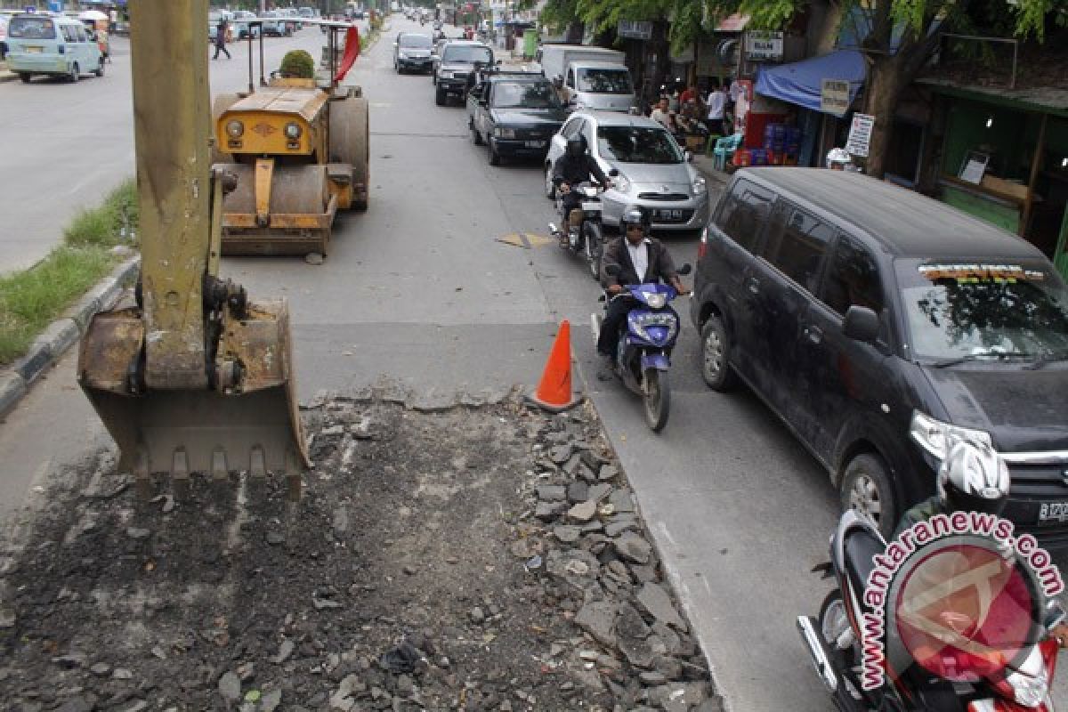 Pelaksana tol Becakayu segera benahi jalan KH Noer Alie