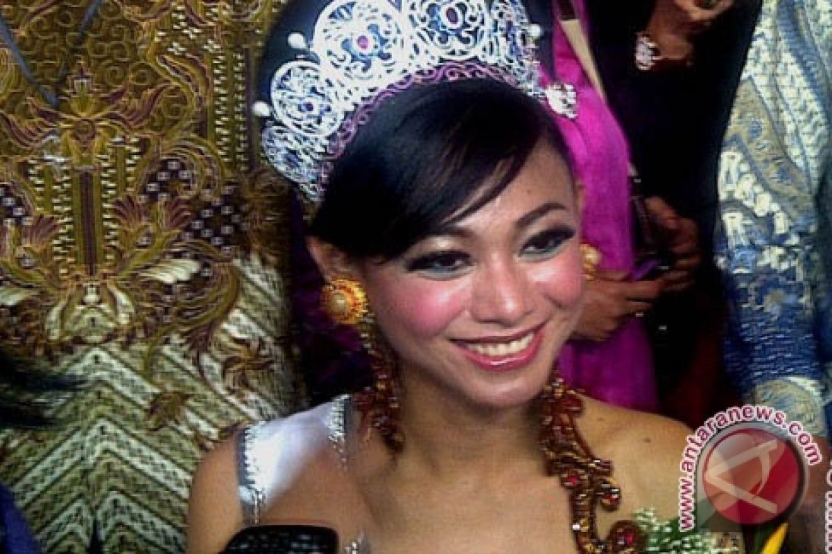 Langkah Mantap Whulandary Menuju Panggung Miss Universe 2013