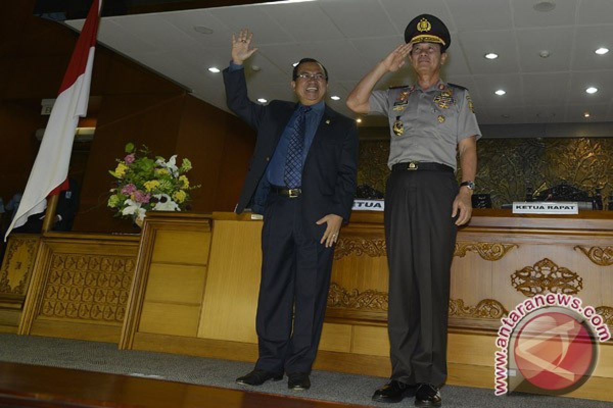 TNI dan Kepolisian Indonesia harus jadi teladan