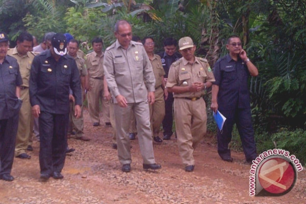 Gaji perangkat desa bakal naik 100 persen 