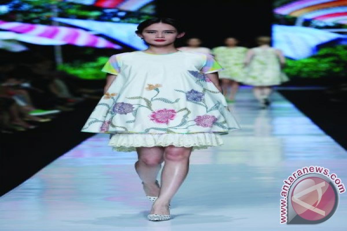 Jakarta Fashion Week 2014: Fantasy and Diva on the Fifth Day