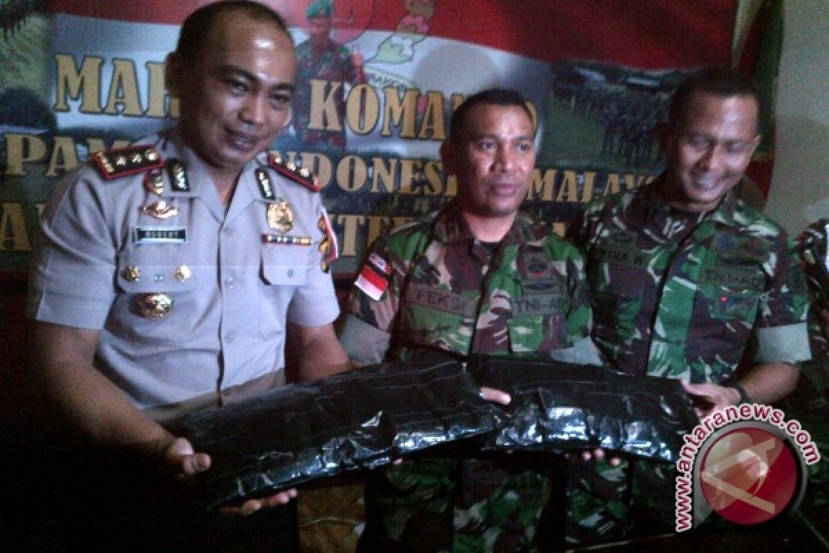 Prajurit Pamtas Kembali Amankan 3,7 Kg Sabu-Sabu