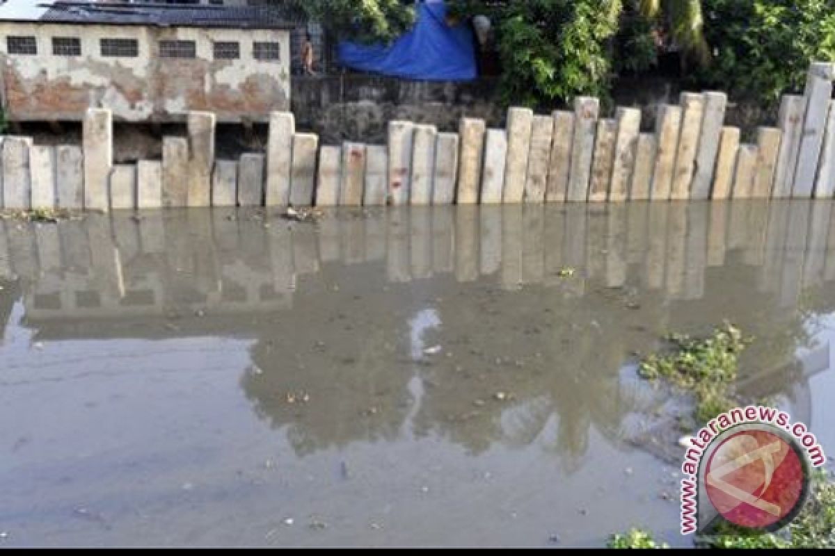 Sungai Negara Amuntai Dikeruk 2016