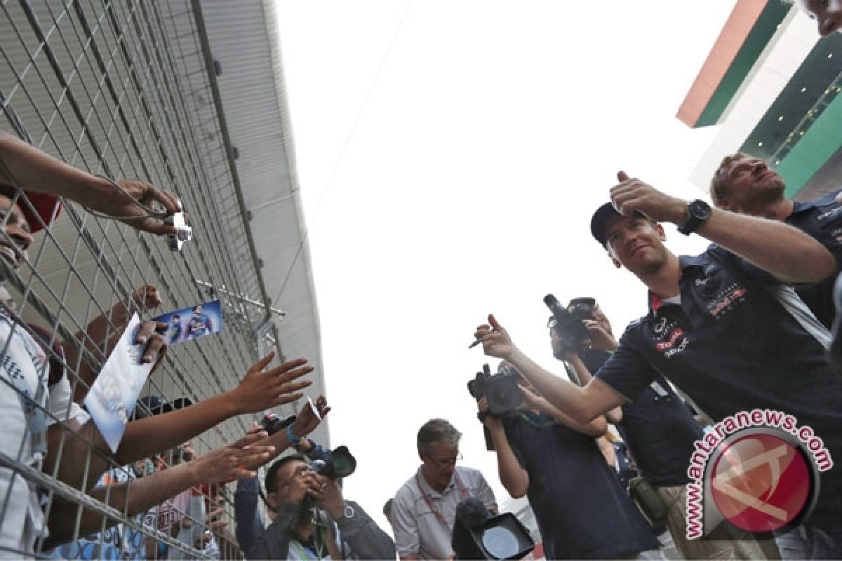 Vettel tercepat latihan bebas di India